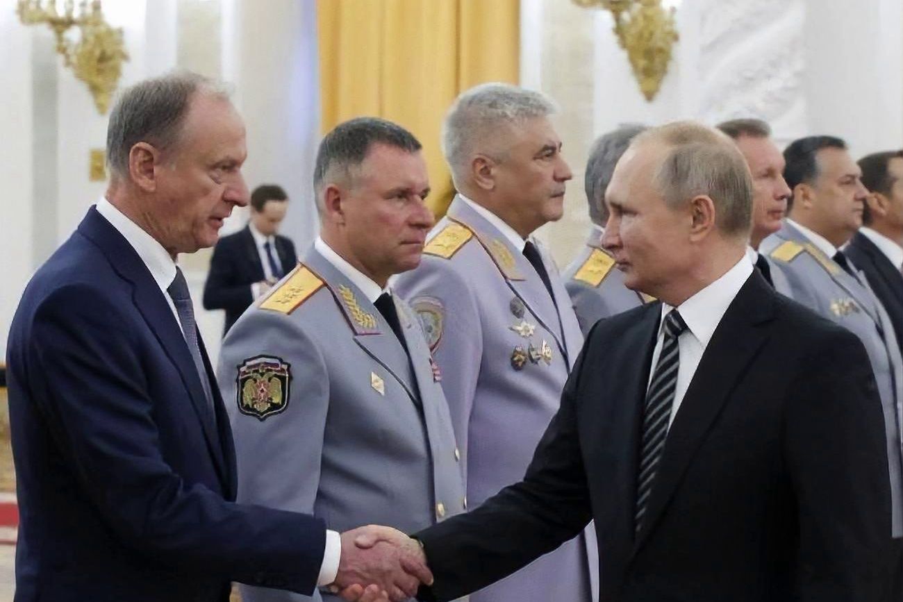 Орешкин: Путин показал глубинный страх своего режима и беспомощность, ресурсов на войну нет