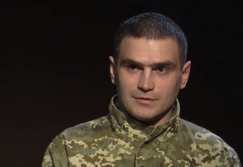 "Нас избивали, допрашивали, морили голодом", - освобожденный военнослужащий Александр Морозов рассказал про плен у боевиков