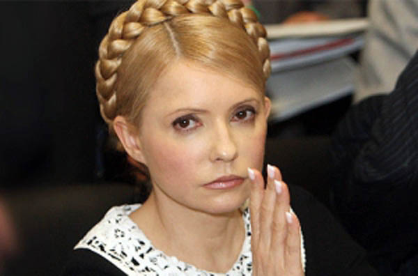 Тимошенко призвала не допустить возвращения к власти "режима Януковича"