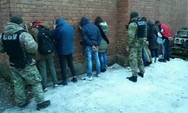 Шокирующая сенсация в Кропивницком: инспекторы СИЗО руководили бандой вымогателей White Lions и требовали от жертв признания в педофилии 