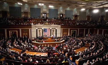 Конгресс США рассмотрит выделение Киеву $1 млрд военной помощи
