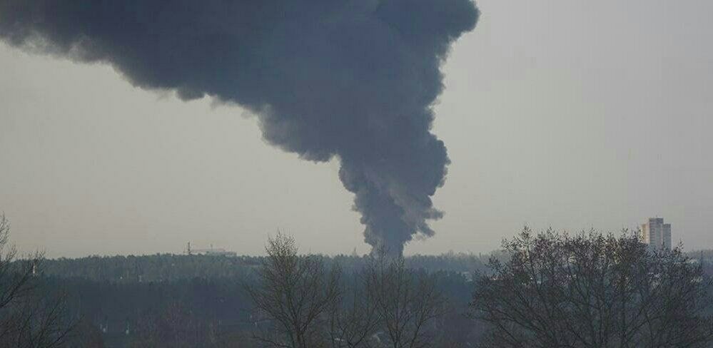 В Брянской области после громких "хлопков" горит нефтехранилище – СМИ назвали причину