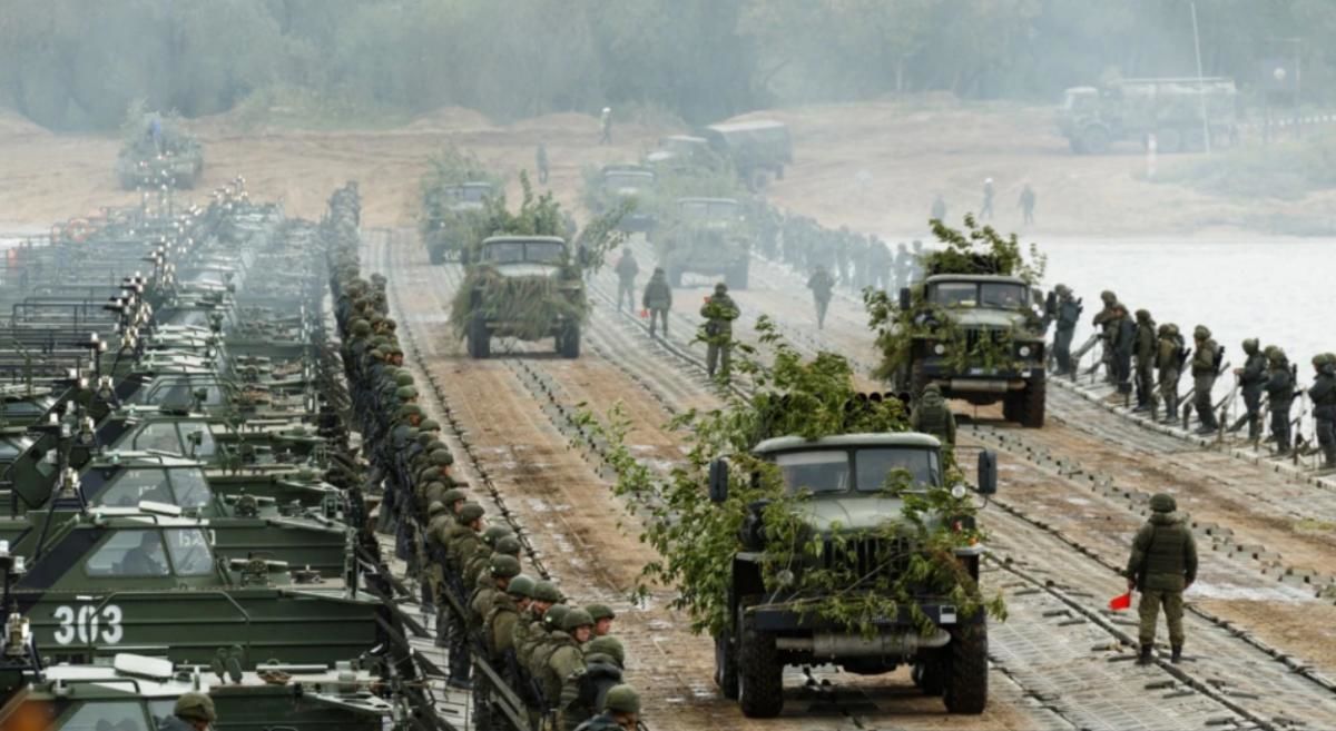 Росія нарощує військову присутність у Криму: у Міноборони РФ озвучили плани на 2022 рік 