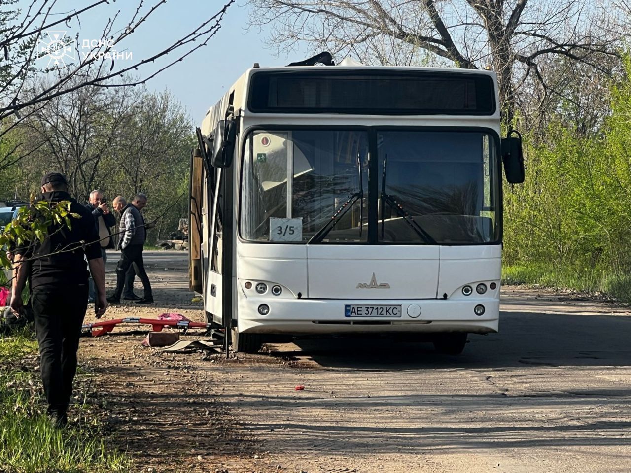 ​Ехали на работу: Кремль нанес удар дронами по автобусу в Марганце – известно о 9 погибших