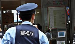 ​В Японии вооруженный якудза забаррикадировался в больнице
