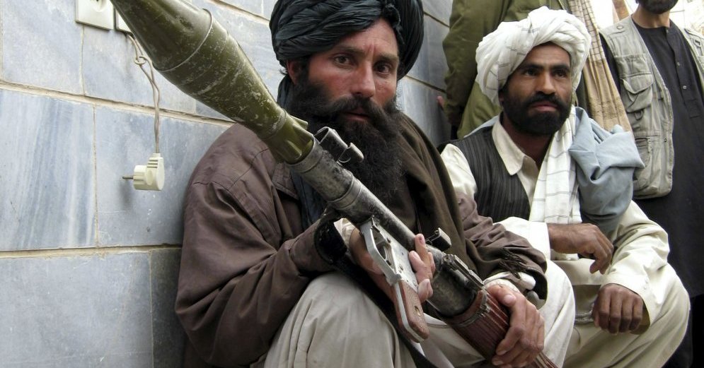 Талибы расстреляли 9 человек в пакистанском колледже: свидетельства очевидцев