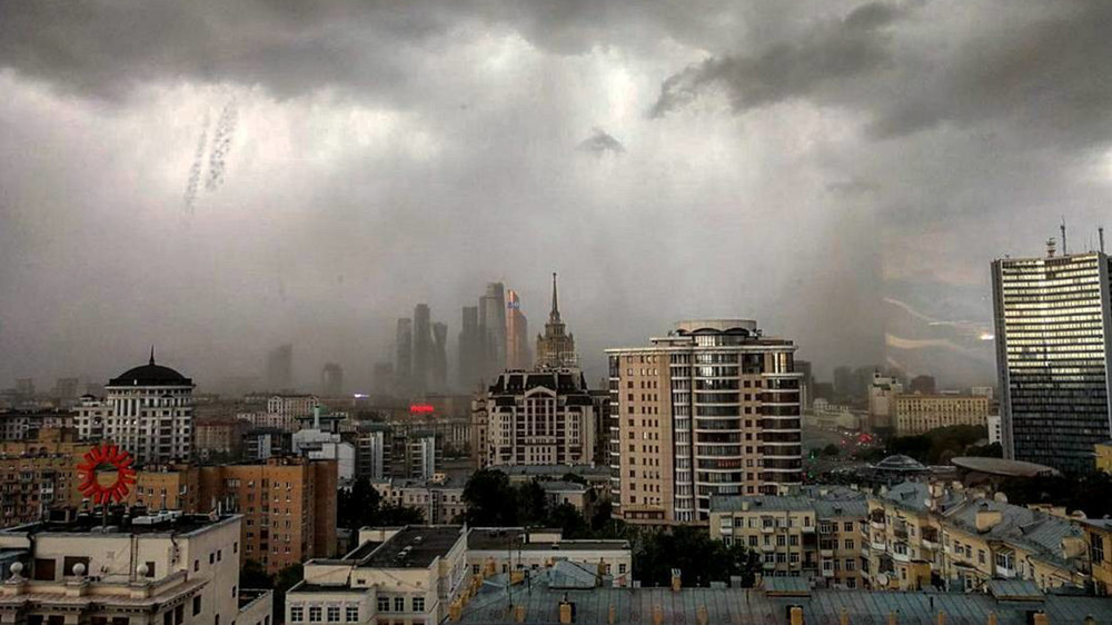 ​После Путина хоть потоп: ураган, обрушившийся на Москву, унес жизни 10 человек