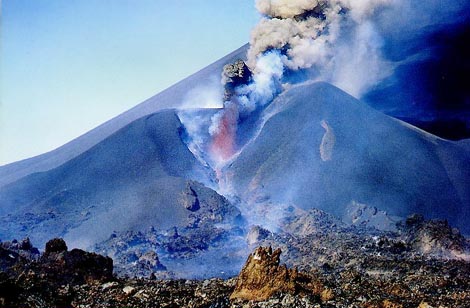 ​Извержение вулкана началось на островах у побережья Африки