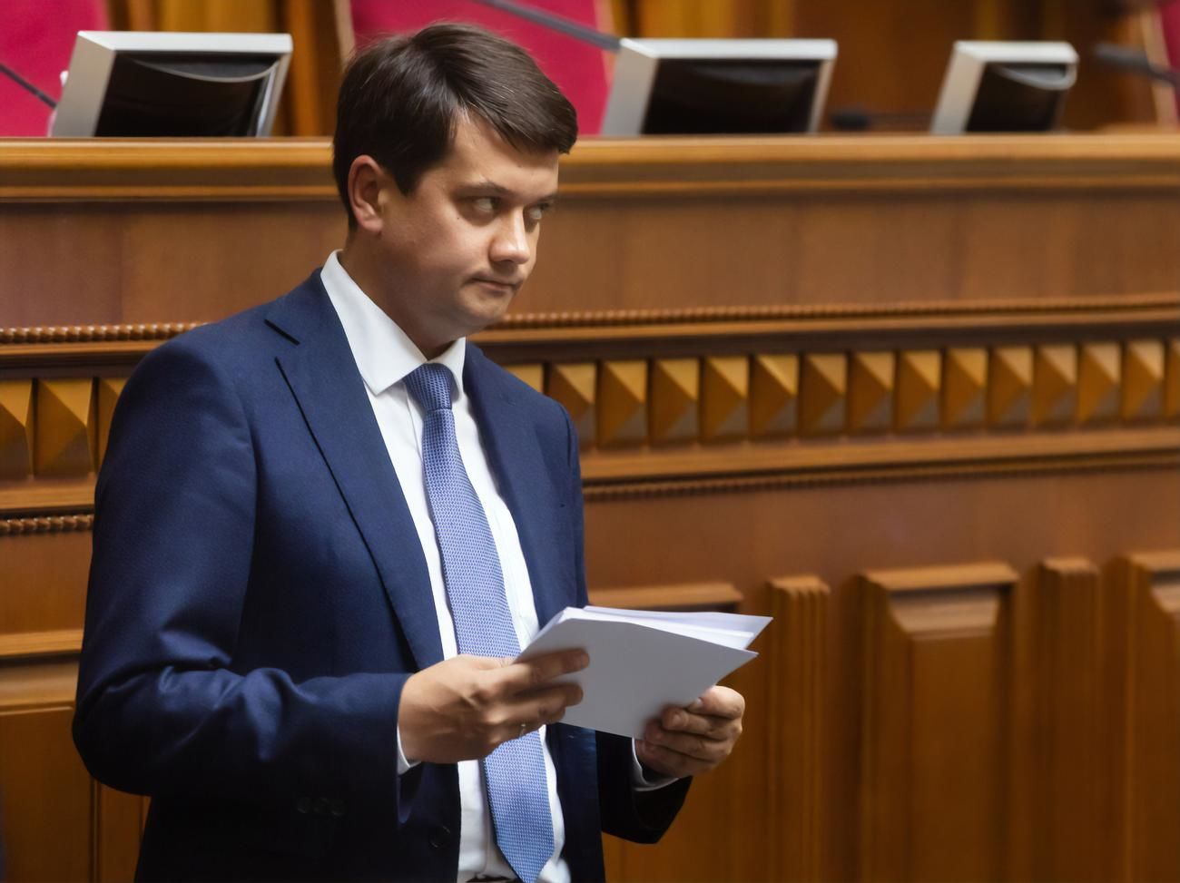 Арахамия официально инициировал отставку Разумкова с должности спикера: заявление