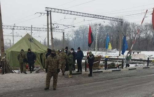 Последнее предупреждение: участники блокады Донбасса после введения ЧП пригрозили ответными мерами. Есть план, который не понравится многим