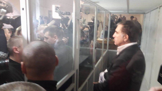"Все будут знать, кто устроил это убийство", - Саакашвили сделал угрожающее заявление прямо в зале суда