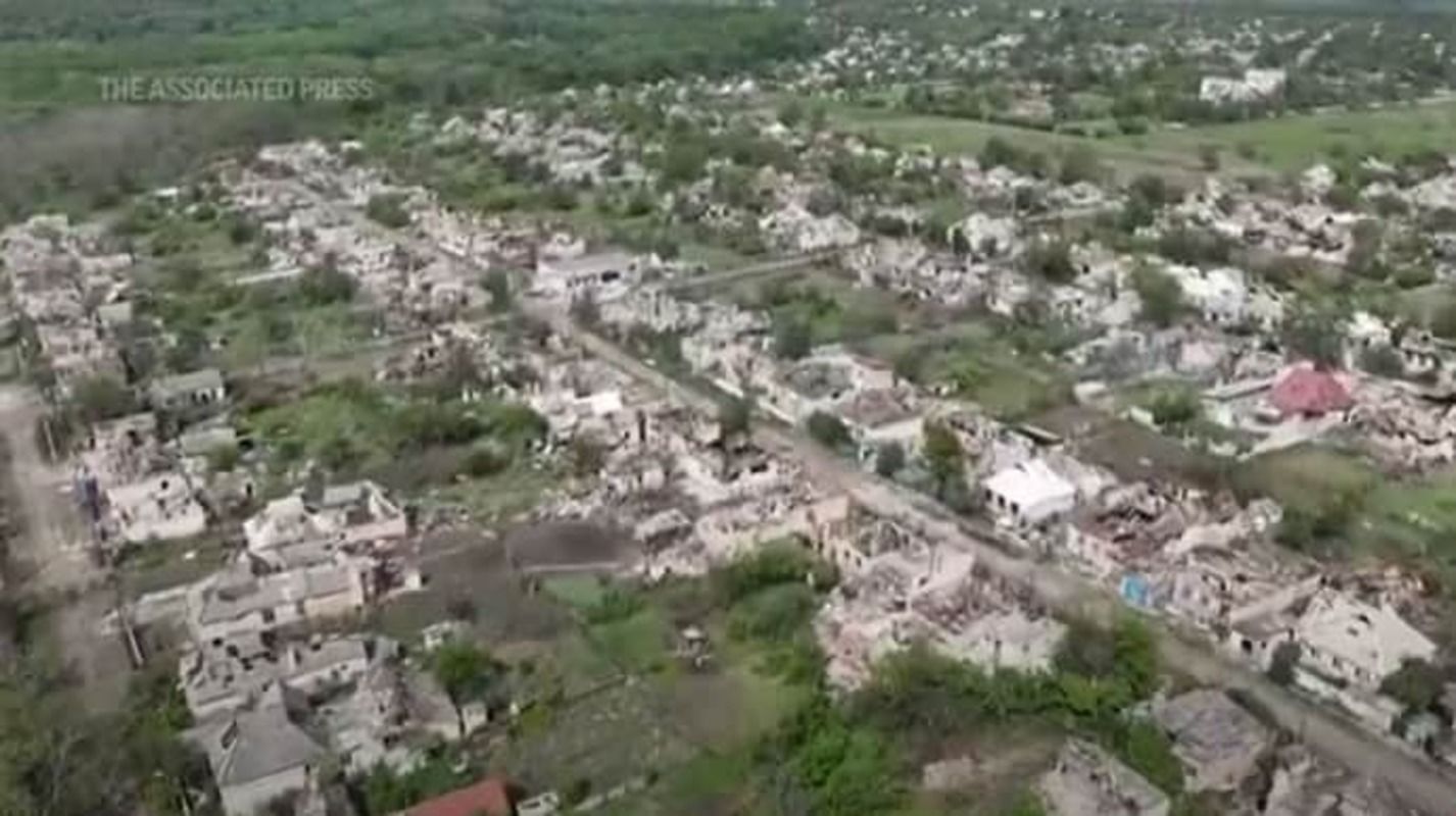 ​"Помощь" Донбассу от Путина: в Сети показали уничтоженный россиянами Часов Яр