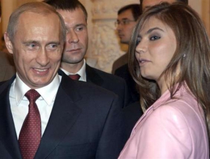 Путин "пропал" из-за родов Кабаевой, - СМИ 
