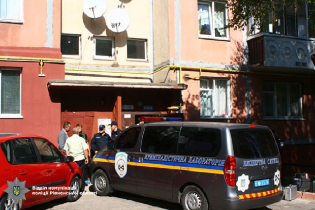 В Ровно неизвестные расстреляли начальника СИЗО: майора добивали в жилом доме, никто из жильцов выстрелов не слышал