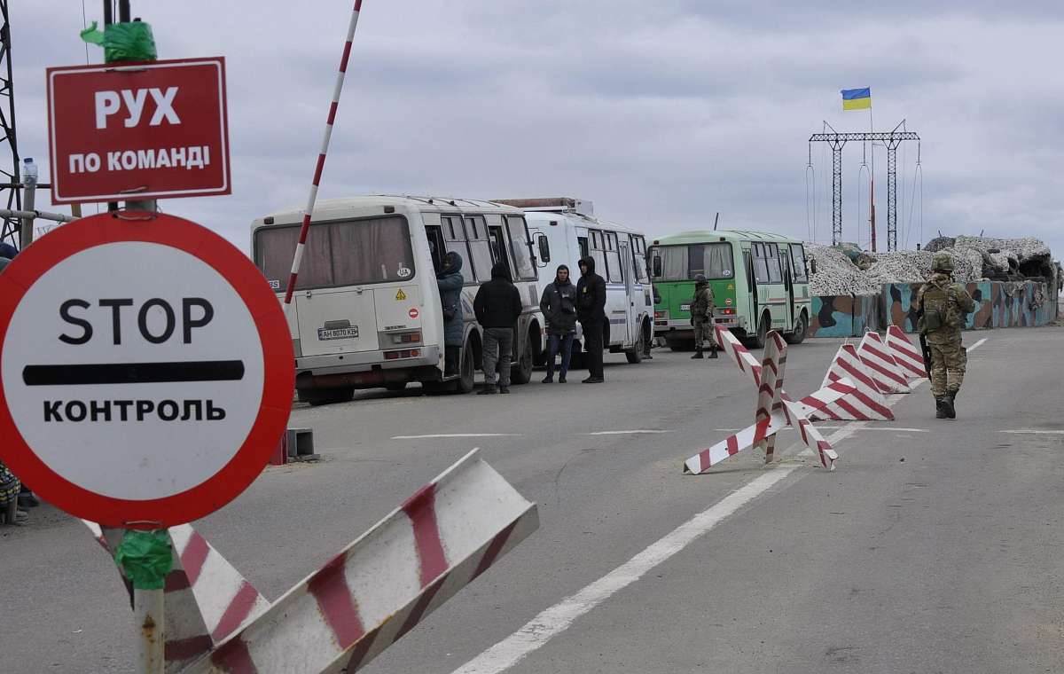 "Некоторых пропустим", - пограничники пояснили, кто все же сможет пройти границу с "Л/ДНР"