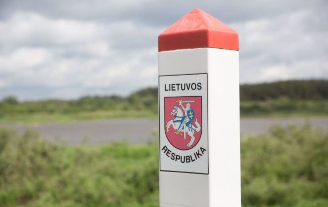 Сотни нелегальных мигрантов из Беларуси бегут в Литву – объявлено ЧП