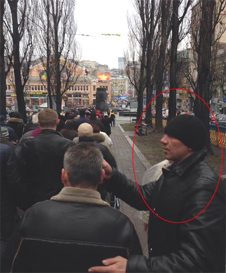За участие в митинге против мэра Киева Виталия Кличко предлагают по 100 грн