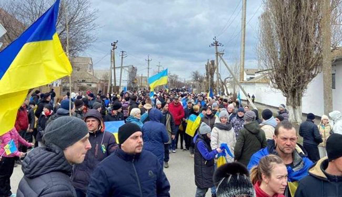 СМИ: "Как при Украине не будет", – в Каховке российские военные анонсировали урезание зарплат в два раза 