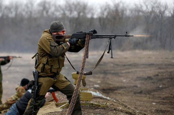 Боевики "ДНР" плотно обстреливают позиции украинской армии под Авдеевкой и Широкино