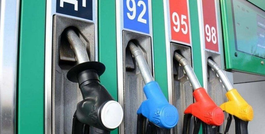 В Украине начали стремительно дорожать бензин, дизель и газ после возврата налогов на топливо