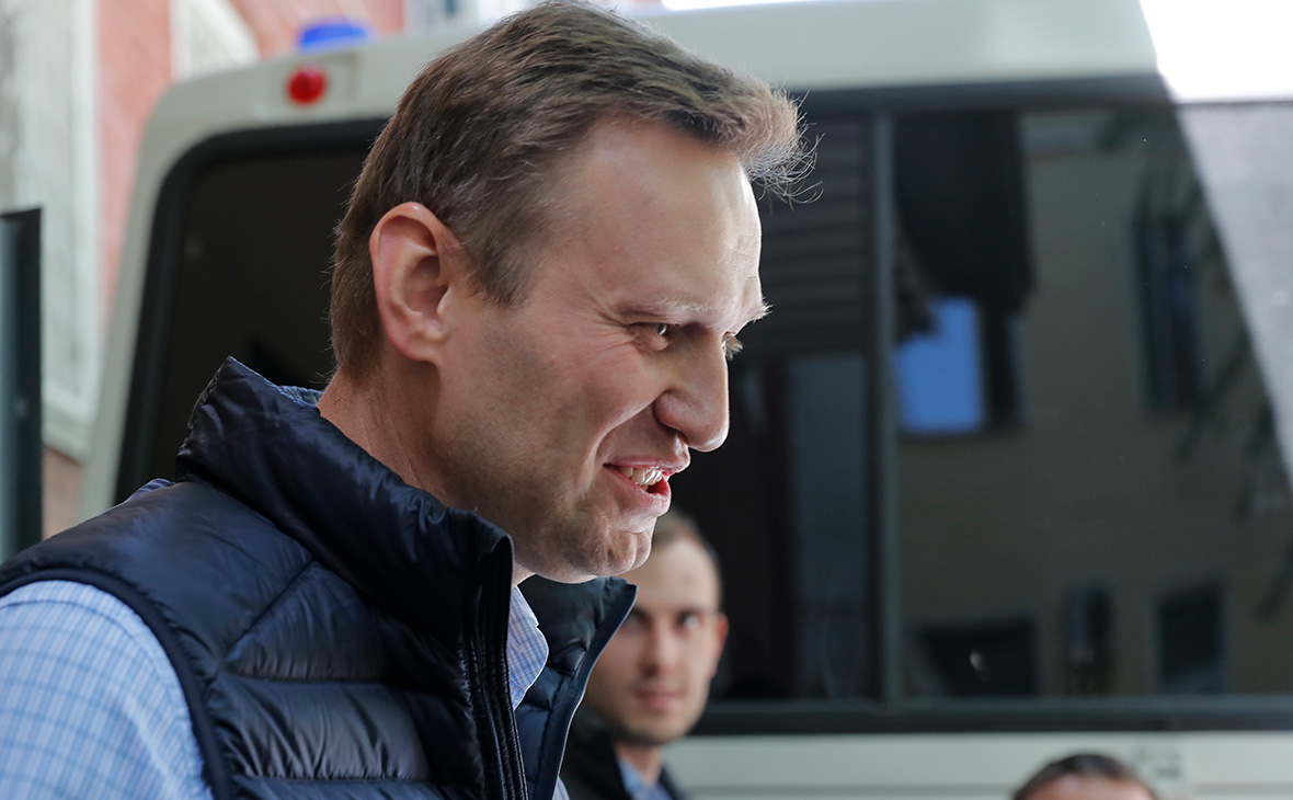 Никакой свободы: Путин решил наказать Навального по-крупному и "закрыть" надолго – кадры