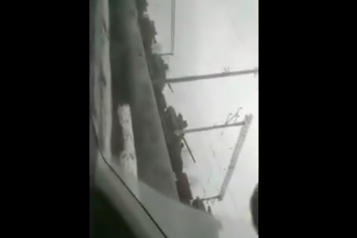 Видео эшелона с танками T-64 в Днепре напугал боевиков "Л/ДНР": "Едут на Донецк"