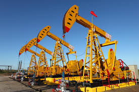 Страны-экспортеры нефти не договорились о снижении объемов добычи "черного золота"