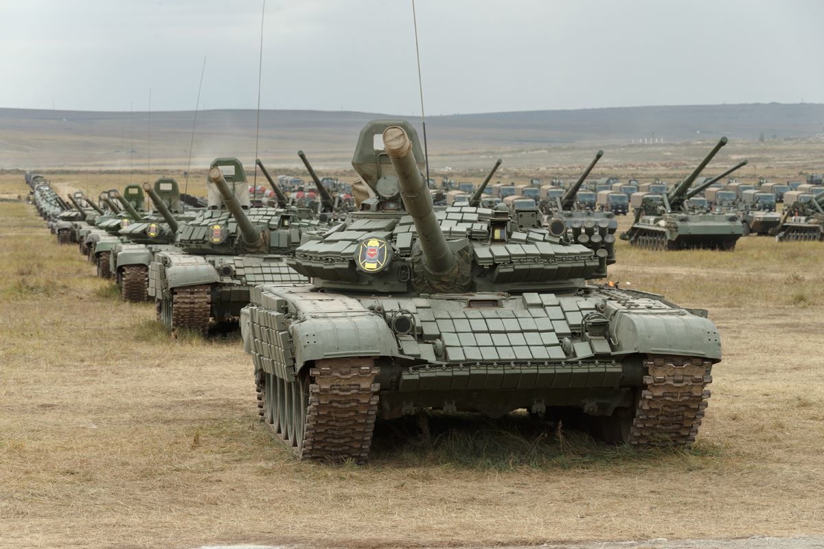 ​Аналитики из CIT выложили новые кадры переброски российской военной техники к границе