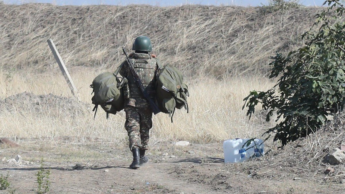 Возобновление боев в Карабахе: Армения ответила Азербайджану