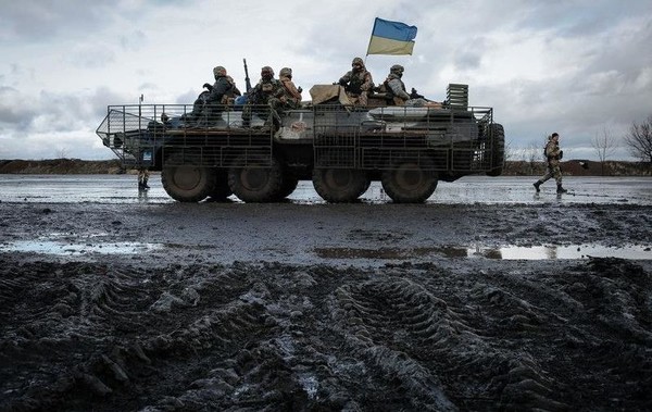 ВСУ в 30 км от Донецка: напуганные боевики "ДНР" пустили в ход новые снаряды под Красногоровкой - кадры