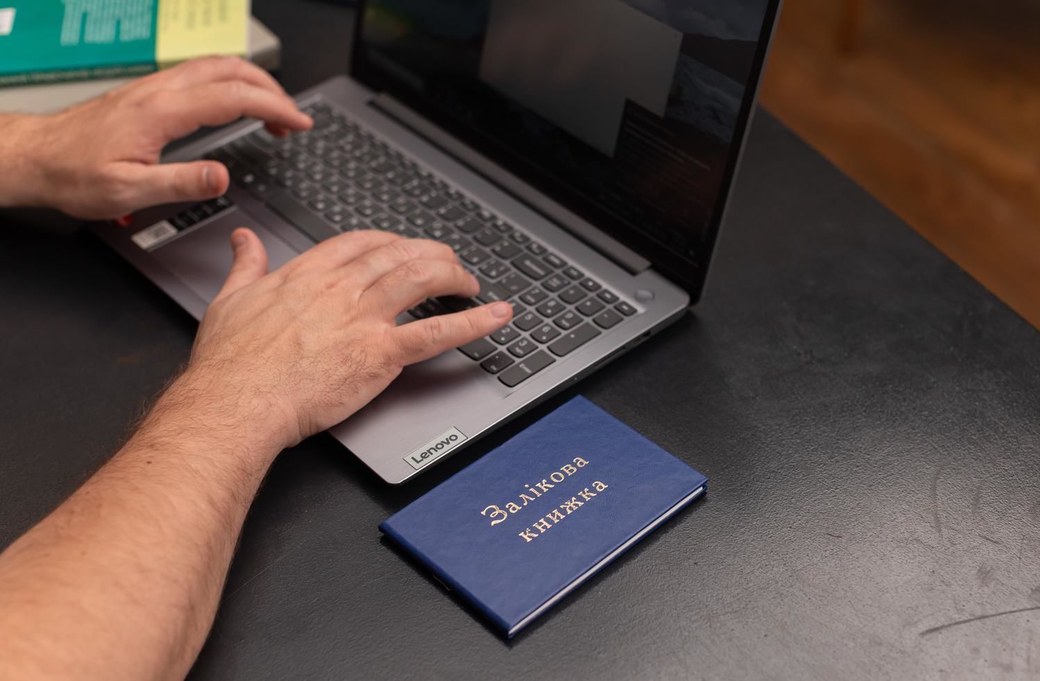 Чому варто замовити написання курсової роботи в ZULU