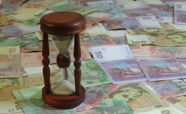 Снимать досрочно банковские депозиты в Украине теперь невозможно