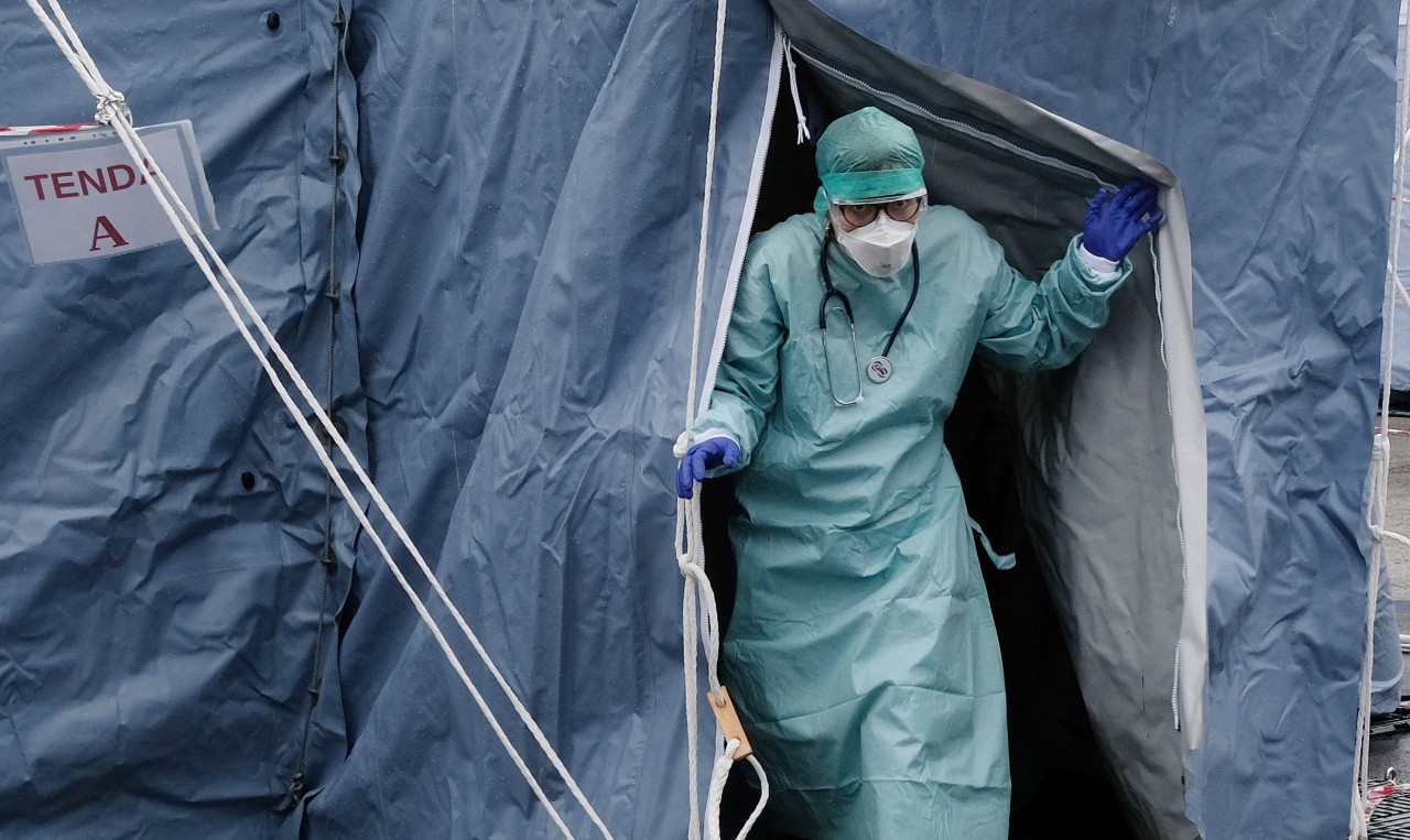 Количество погибших от коронавируса в Италии перевалило за сотню