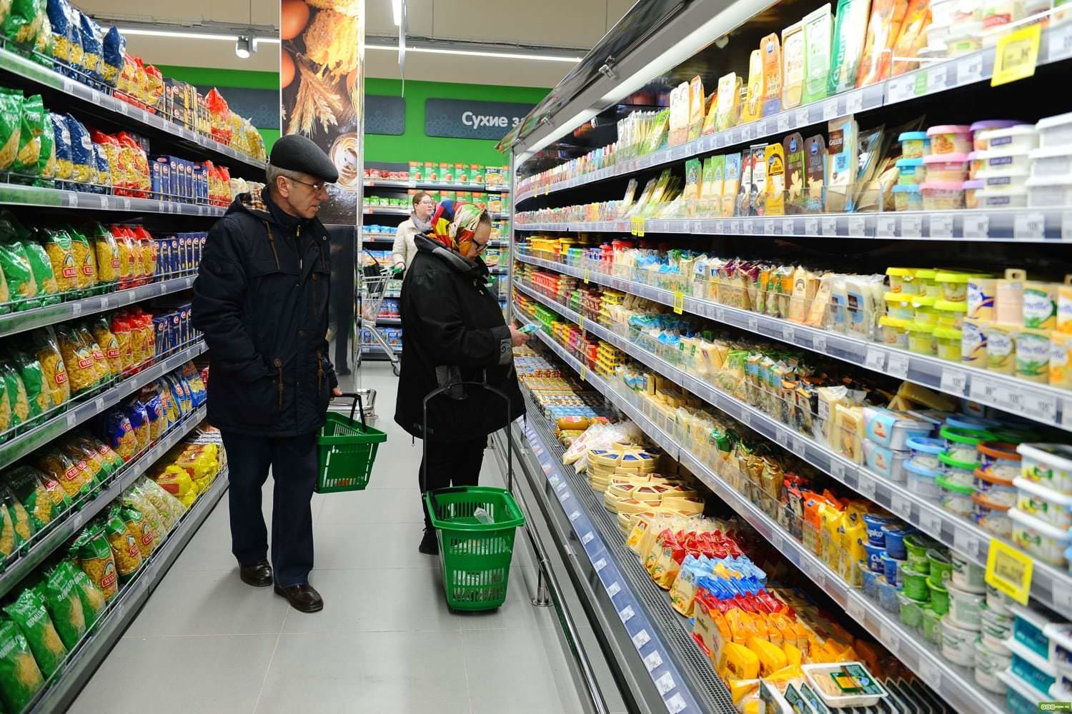 На споживчому ринку РФ починається катастрофа – росіяни переходять у "режим економії"