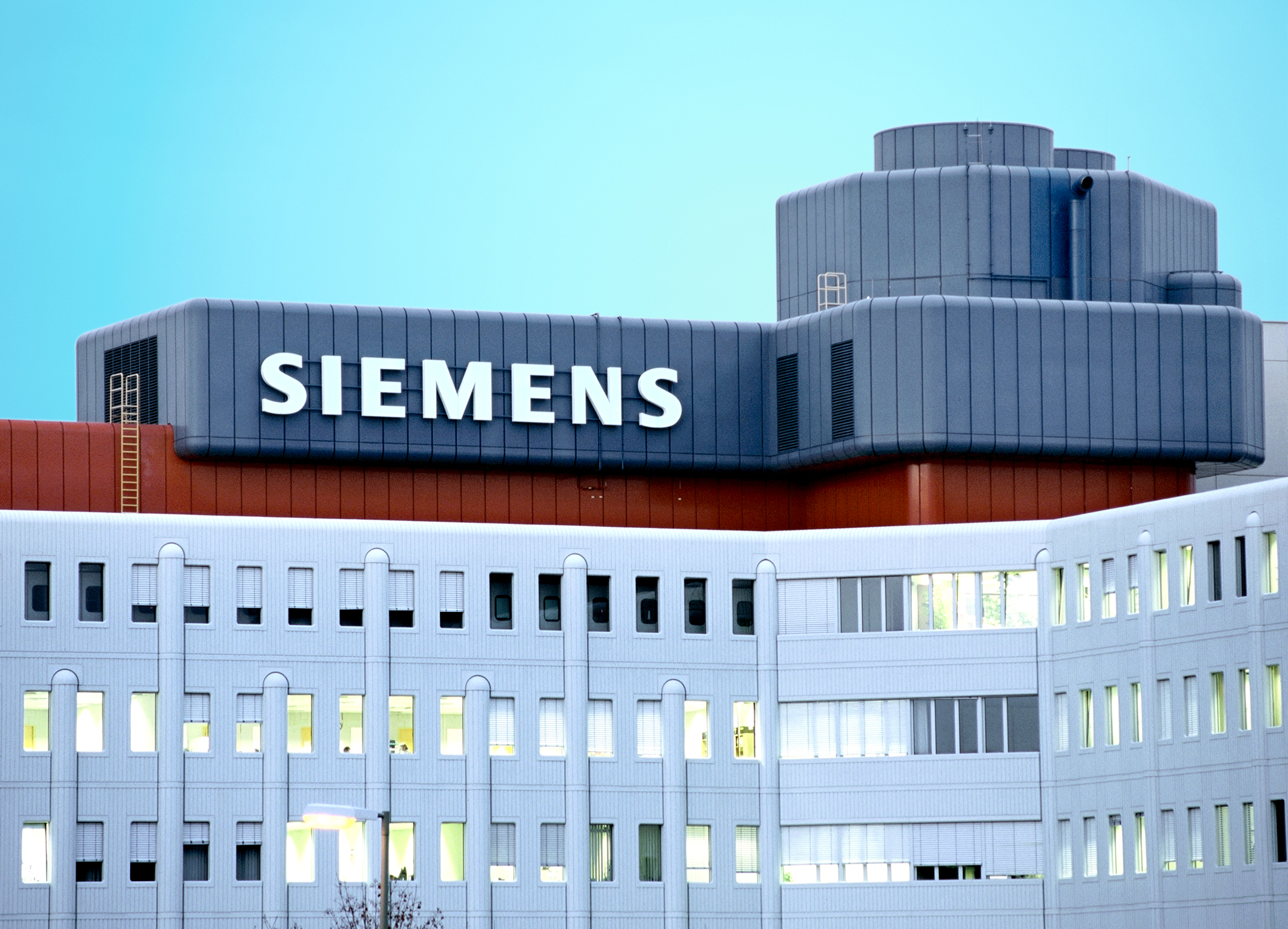 "Вы посылаете негативный сигнал иностранным инвесторам!" – Siemens пристыдила Россию за нарушение санкционного режима и отправку газовых турбин в аннексированный Крым