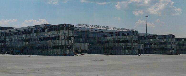 "Оплот": аэропорт Донецка сравняли с землей