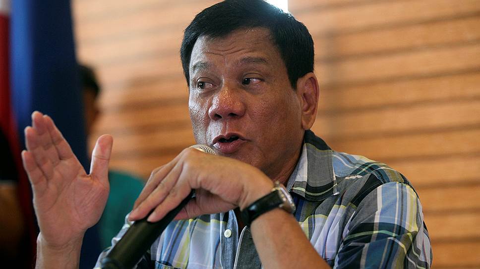 "Я прокляну тебя в Лаосе", - наглый и неуравновешенный лидер Филиппин жестко обозвал Обаму, оскорбив и его мать