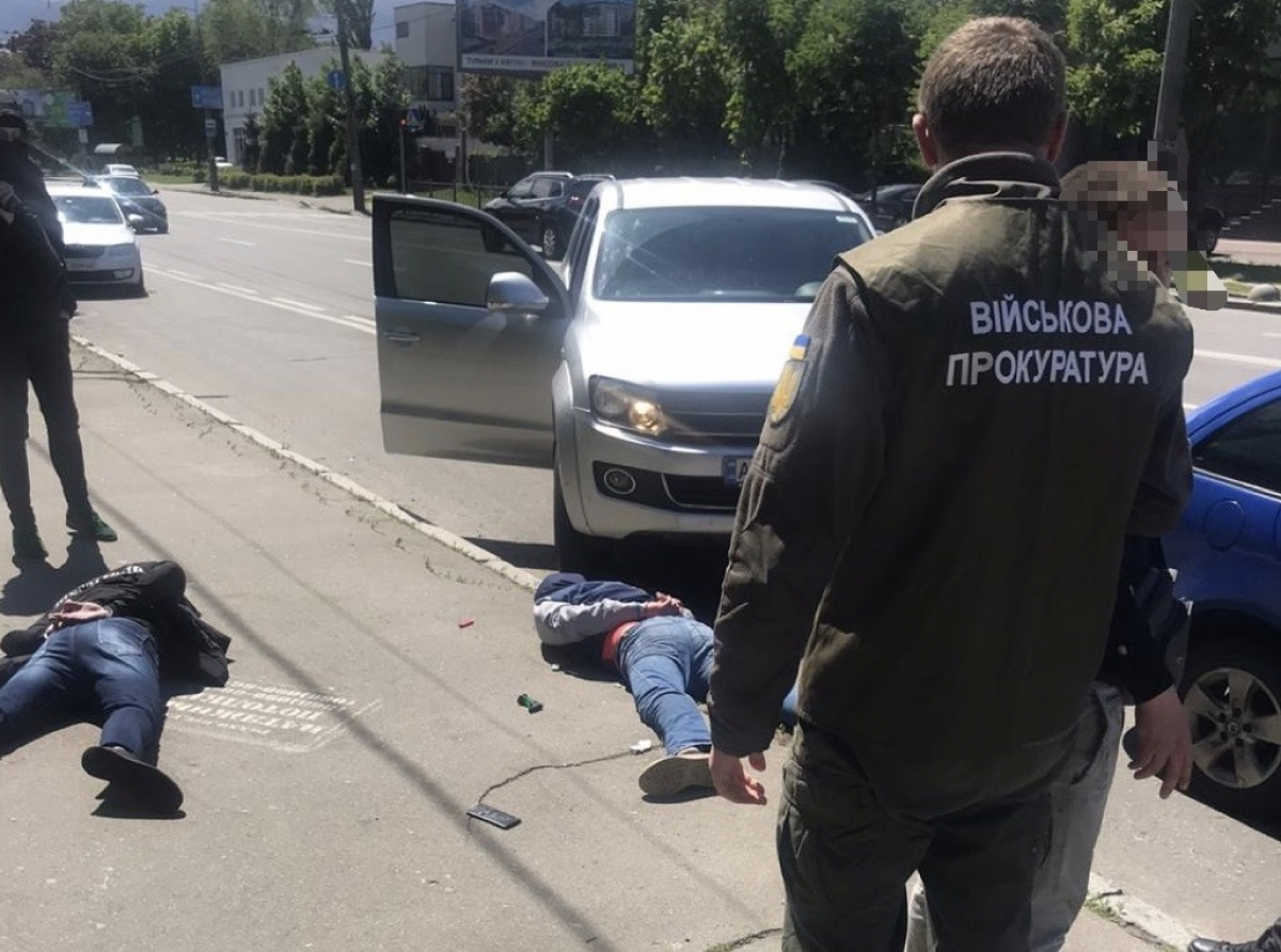 Правохранители Киева ликвидировали 4 нарколаборатории: в рядах ОПГ оказался сотрудник СБУ