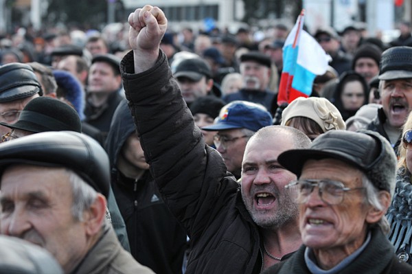 В “ДНР” организовывают антиукраинские митинги. Кремль уже выдал 400 тысяч рублей - источник