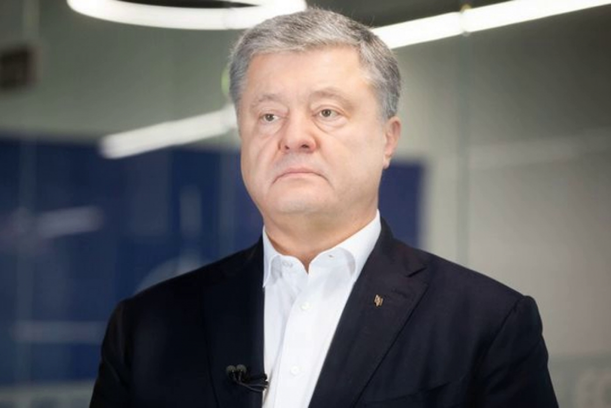 ​Порошенко показал памятное видео со Славянска и выступил с предупреждением: "Мы видим наступление"