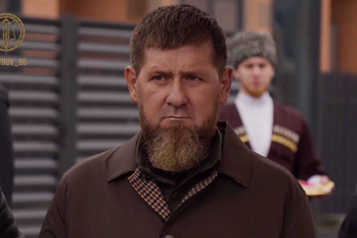 ​Кадыров появился на публике в Грозном – слухи о болезни усилились