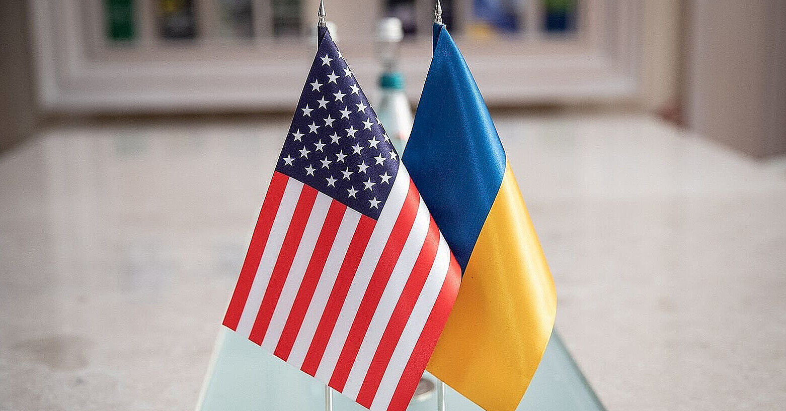 Контроль над всеми инвестициями: Bloomberg узнал, что США хотят в новом проекте соглашения по недрам