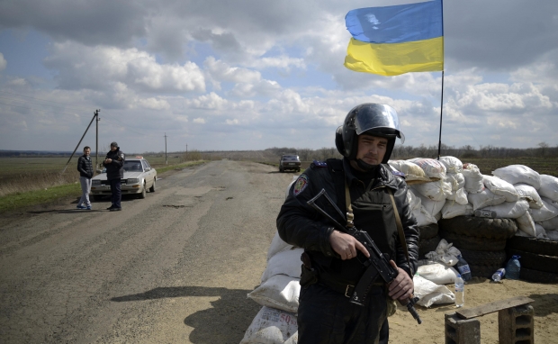 В Аппарате Президента Украины опровергли возможность введения военного положения: пусть народ живет спокойно