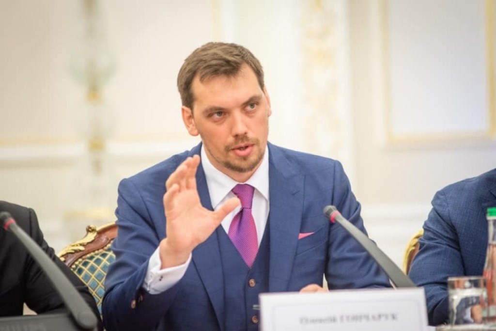 Партия Медведчука срочно требует отставки премьера Гончарука: известна причина - фото