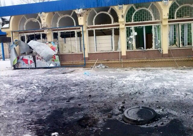Как выглядит Петровский район Донецка после ночного обстрела