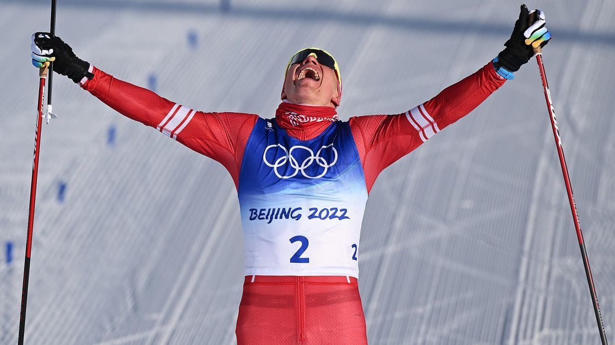 Конфуз скандального российского лыжника Большунова на Олимпиаде попал на видео