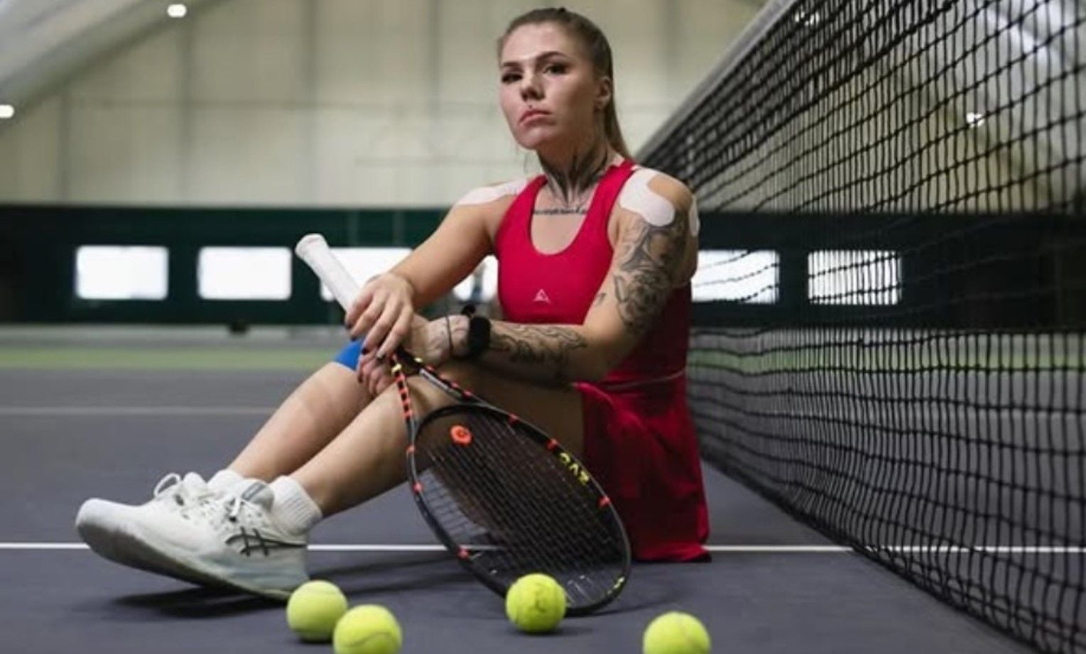 WTA давила на украинскую теннисистку Олейникову, прикрывая экс-россиянку с символикой агрессии РФ