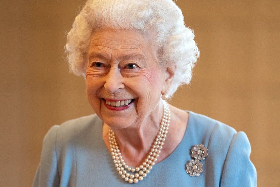 Как королева Великобритании Елизавета II отметила 70-летие правления: обнародованы яркие кадры