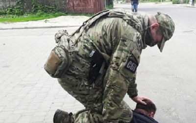 В Киеве задержали донецкого дельца, зарабатывавшего миллионы на поставке лекарств боевикам – кадры