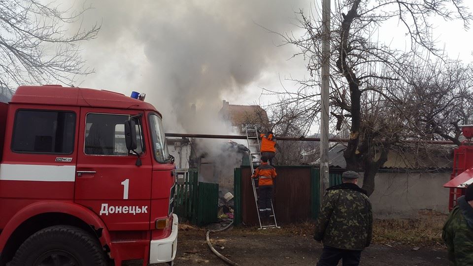 В Донецке под обстрел попал микрорайон Азотный: множество жертв